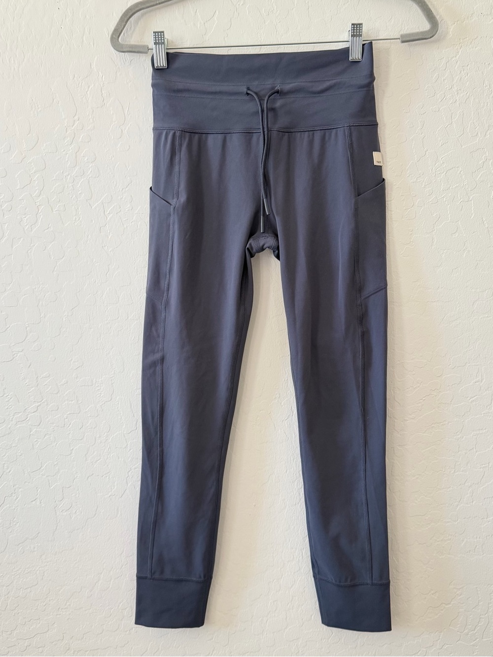 Vuori Daily Pocket Leggings High Rise Drawstring